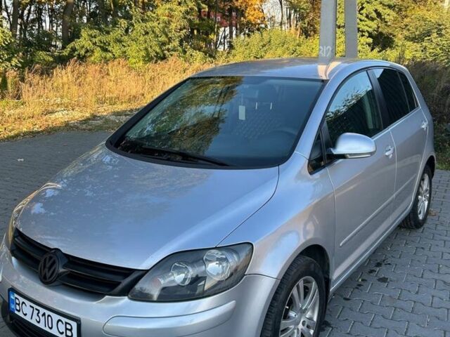 Сірий Фольксваген Golf Plus, об'ємом двигуна 1.4 л та пробігом 242 тис. км за 5500 $, фото 1 на Automoto.ua
