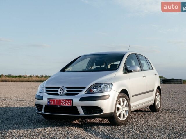 Сірий Фольксваген Golf Plus, об'ємом двигуна 1.6 л та пробігом 155 тис. км за 6400 $, фото 1 на Automoto.ua