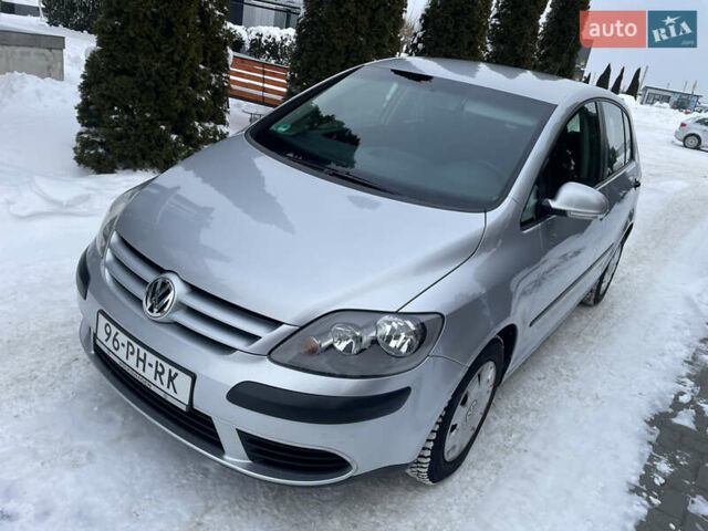 Сірий Фольксваген Golf Plus, об'ємом двигуна 1.6 л та пробігом 237 тис. км за 5550 $, фото 1 на Automoto.ua