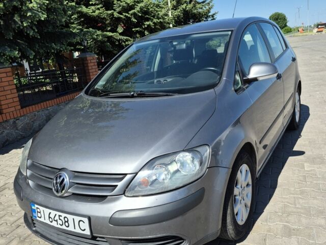 Сірий Фольксваген Golf Plus, об'ємом двигуна 1.6 л та пробігом 335 тис. км за 4700 $, фото 1 на Automoto.ua