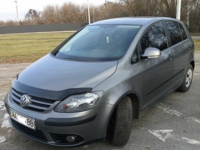 Серый Фольксваген Гольф Плюс, объемом двигателя 1.7 л и пробегом 268 тыс. км за 5400 $, фото 1 на Automoto.ua