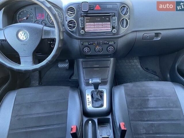 Сірий Фольксваген Golf Plus, об'ємом двигуна 1.6 л та пробігом 200 тис. км за 6331 $, фото 1 на Automoto.ua