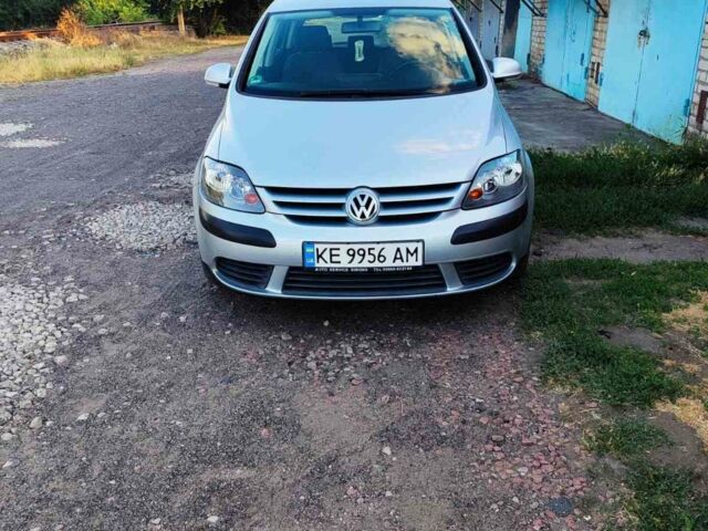 Сірий Фольксваген Golf Plus, об'ємом двигуна 1.39 л та пробігом 206 тис. км за 6200 $, фото 1 на Automoto.ua