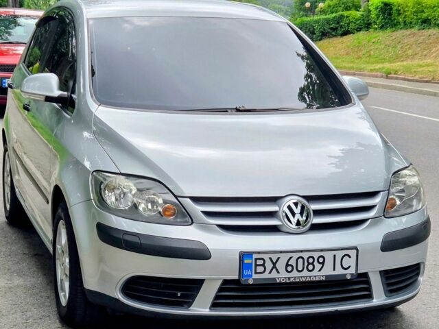 Сірий Фольксваген Golf Plus, об'ємом двигуна 1.6 л та пробігом 224 тис. км за 5900 $, фото 1 на Automoto.ua