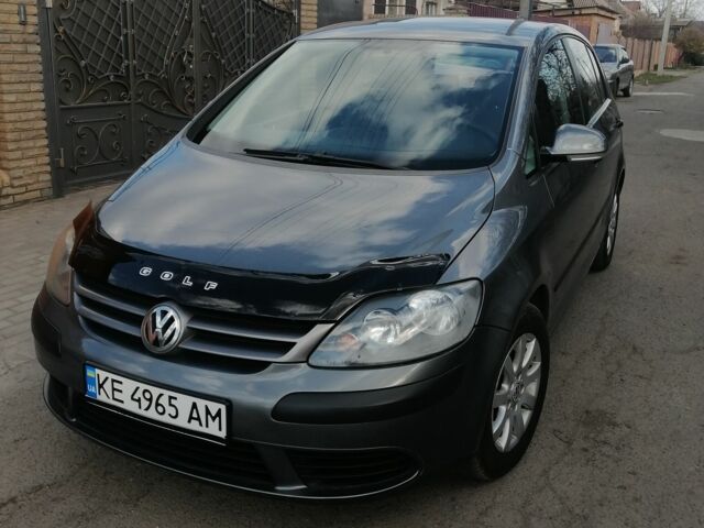 Сірий Фольксваген Golf Plus, об'ємом двигуна 1 л та пробігом 239 тис. км за 6000 $, фото 1 на Automoto.ua
