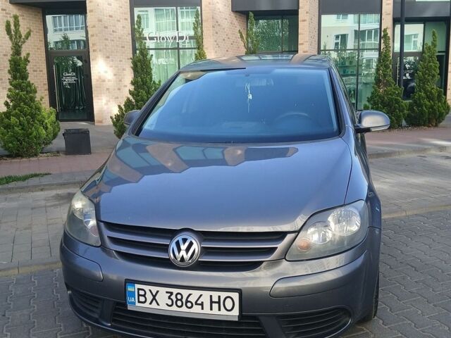 Сірий Фольксваген Golf Plus, об'ємом двигуна 1.4 л та пробігом 302 тис. км за 4700 $, фото 1 на Automoto.ua