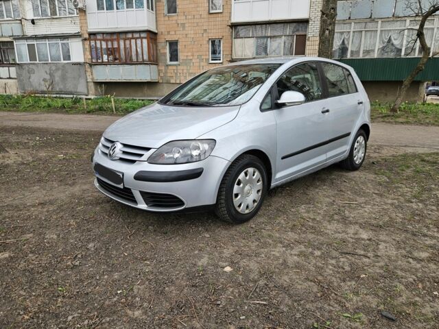 Сірий Фольксваген Golf Plus, об'ємом двигуна 1.9 л та пробігом 229 тис. км за 2400 $, фото 1 на Automoto.ua