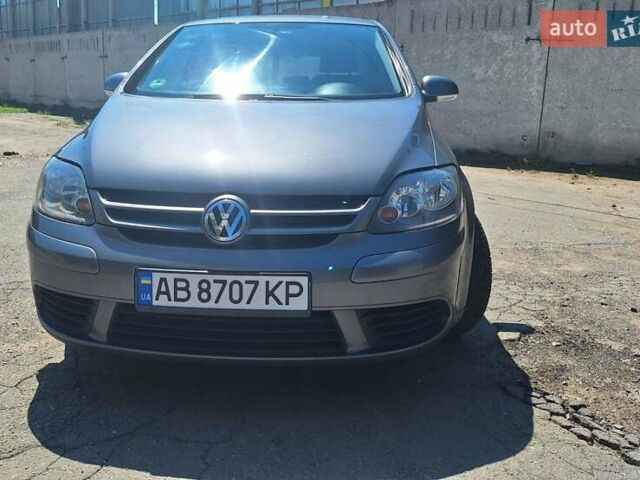 Серый Фольксваген Гольф Плюс, объемом двигателя 1.4 л и пробегом 268 тыс. км за 5850 $, фото 1 на Automoto.ua