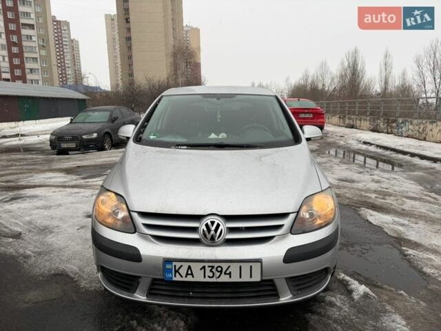 Сірий Фольксваген Golf Plus, об'ємом двигуна 1.6 л та пробігом 264 тис. км за 5100 $, фото 1 на Automoto.ua