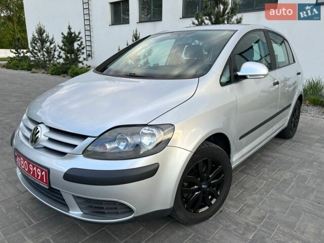 Сірий Фольксваген Golf Plus, об'ємом двигуна 1.4 л та пробігом 251 тис. км за 4650 $, фото 1 на Automoto.ua