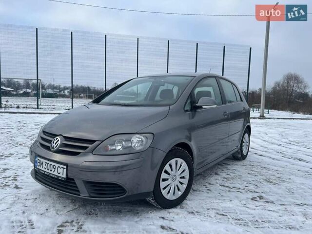 Серый Фольксваген Гольф Плюс, объемом двигателя 1.6 л и пробегом 215 тыс. км за 5700 $, фото 1 на Automoto.ua