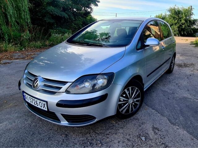 Сірий Фольксваген Golf Plus, об'ємом двигуна 1.4 л та пробігом 282 тис. км за 4100 $, фото 1 на Automoto.ua