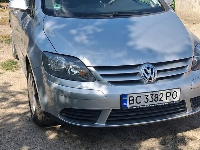 Сірий Фольксваген Golf Plus, об'ємом двигуна 1.4 л та пробігом 242 тис. км за 5299 $, фото 1 на Automoto.ua