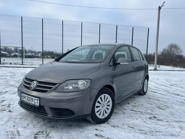 Серый Фольксваген Гольф Плюс, объемом двигателя 1.6 л и пробегом 215 тыс. км за 5700 $, фото 1 на Automoto.ua