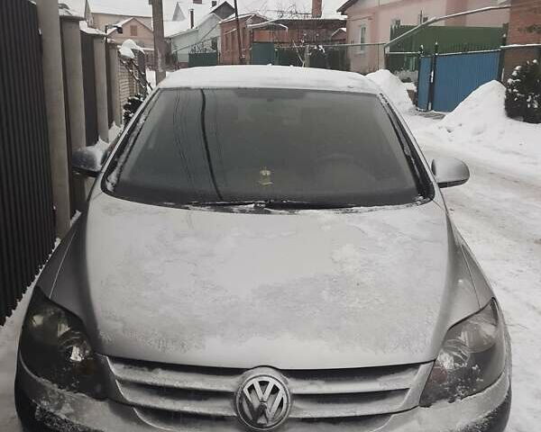 Серый Фольксваген Гольф Плюс, объемом двигателя 1.6 л и пробегом 245 тыс. км за 5800 $, фото 1 на Automoto.ua