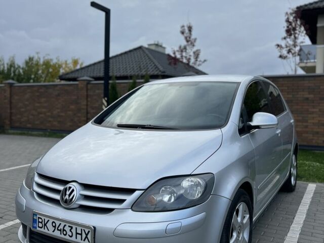 Фольксваген Гольф Плюс 2005 в Виннице на Automoto.ua Серый Фольксваген Гольф Плюс, объемом двигателя 2 л и пробегом 325 тыс. км за 6700 $, фото 1 на Automoto.ua