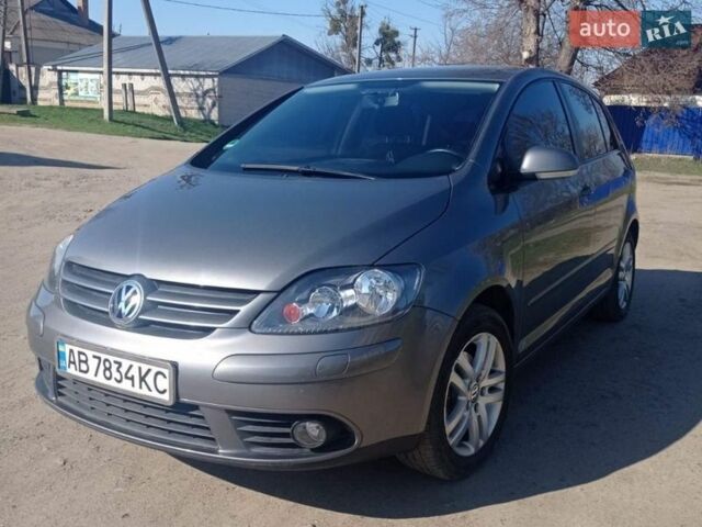 Сірий Фольксваген Golf Plus, об'ємом двигуна 1.6 л та пробігом 245 тис. км за 6500 $, фото 1 на Automoto.ua