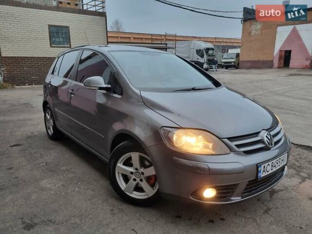 Сірий Фольксваген Golf Plus, об'ємом двигуна 1.9 л та пробігом 298 тис. км за 6500 $, фото 1 на Automoto.ua