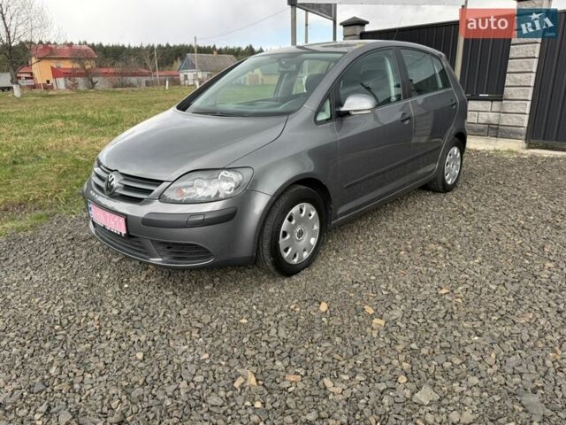 Сірий Фольксваген Golf Plus, об'ємом двигуна 1.6 л та пробігом 217 тис. км за 5100 $, фото 1 на Automoto.ua