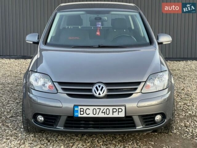Сірий Фольксваген Golf Plus, об'ємом двигуна 1.6 л та пробігом 261 тис. км за 6000 $, фото 1 на Automoto.ua