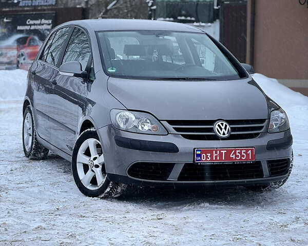 Сірий Фольксваген Golf Plus, об'ємом двигуна 1.4 л та пробігом 225 тис. км за 5499 $, фото 1 на Automoto.ua