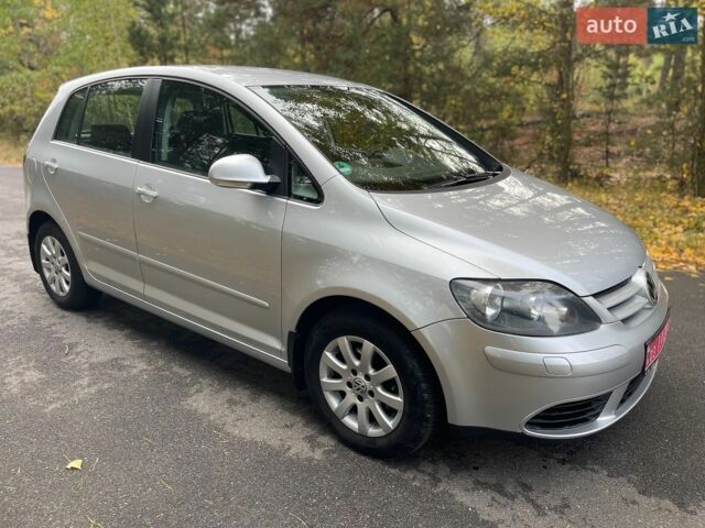 Сірий Фольксваген Golf Plus, об'ємом двигуна 1.6 л та пробігом 187 тис. км за 5700 $, фото 1 на Automoto.ua