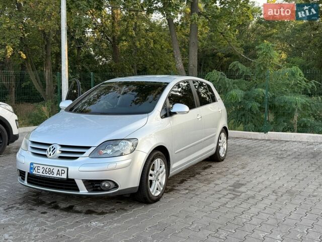 Сірий Фольксваген Golf Plus, об'ємом двигуна 1.6 л та пробігом 249 тис. км за 6500 $, фото 1 на Automoto.ua
