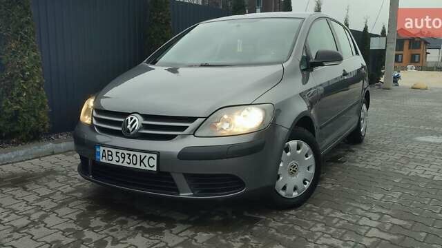 Сірий Фольксваген Golf Plus, об'ємом двигуна 1.6 л та пробігом 205 тис. км за 6200 $, фото 1 на Automoto.ua