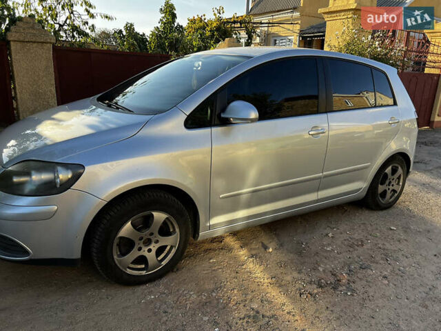 Серый Фольксваген Гольф Плюс, объемом двигателя 1.39 л и пробегом 192 тыс. км за 5800 $, фото 1 на Automoto.ua