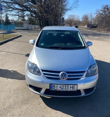 Серый Фольксваген Гольф Плюс, объемом двигателя 1.6 л и пробегом 166 тыс. км за 6150 $, фото 1 на Automoto.ua