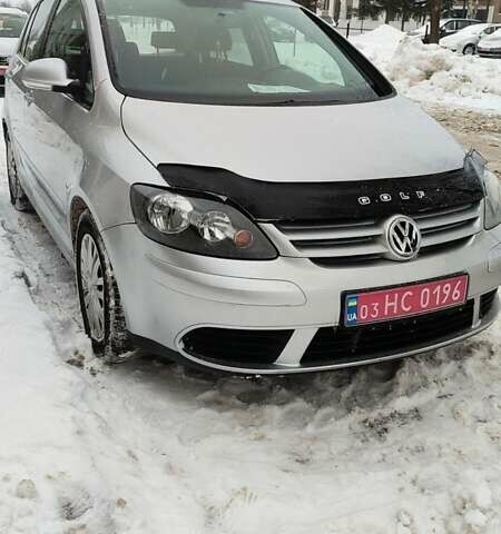 Сірий Фольксваген Golf Plus, об'ємом двигуна 1.6 л та пробігом 197 тис. км за 5400 $, фото 1 на Automoto.ua