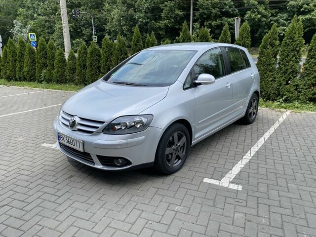 Сірий Фольксваген Golf Plus, об'ємом двигуна 1.6 л та пробігом 268 тис. км за 6900 $, фото 1 на Automoto.ua