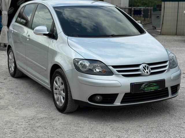 Сірий Фольксваген Golf Plus, об'ємом двигуна 1.6 л та пробігом 232 тис. км за 6507 $, фото 1 на Automoto.ua