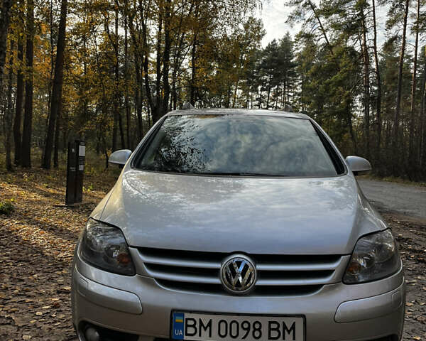 Серый Фольксваген Гольф Плюс, объемом двигателя 1.6 л и пробегом 333 тыс. км за 5650 $, фото 1 на Automoto.ua