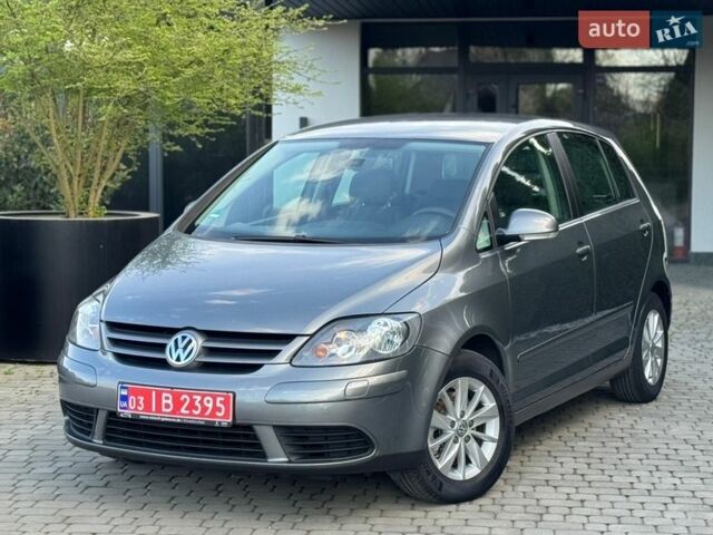 Сірий Фольксваген Golf Plus, об'ємом двигуна 1.6 л та пробігом 189 тис. км за 5299 $, фото 1 на Automoto.ua