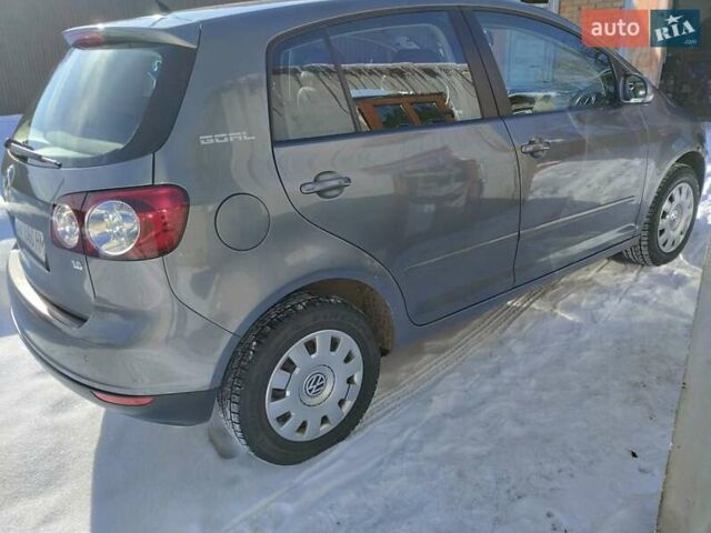 Сірий Фольксваген Golf Plus, об'ємом двигуна 1.6 л та пробігом 256 тис. км за 5099 $, фото 1 на Automoto.ua