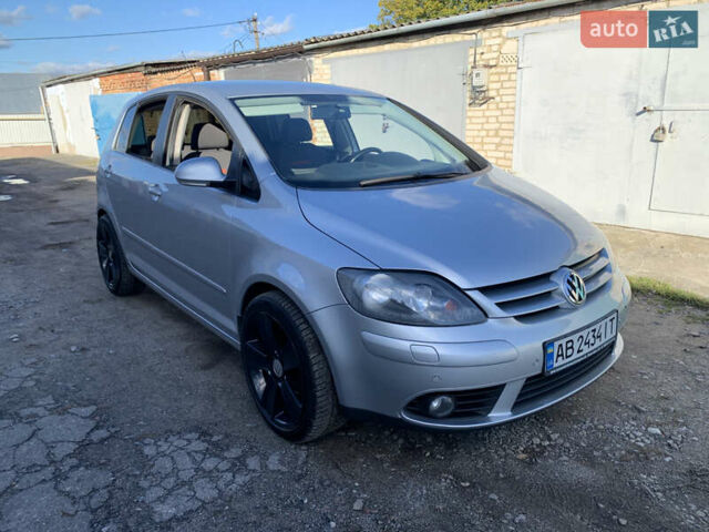 Серый Фольксваген Гольф Плюс, объемом двигателя 1.97 л и пробегом 293 тыс. км за 7400 $, фото 1 на Automoto.ua