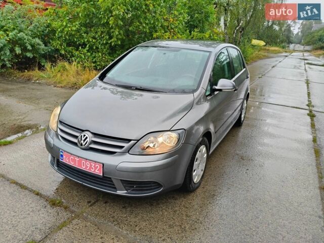 Сірий Фольксваген Golf Plus, об'ємом двигуна 1.6 л та пробігом 235 тис. км за 6750 $, фото 1 на Automoto.ua