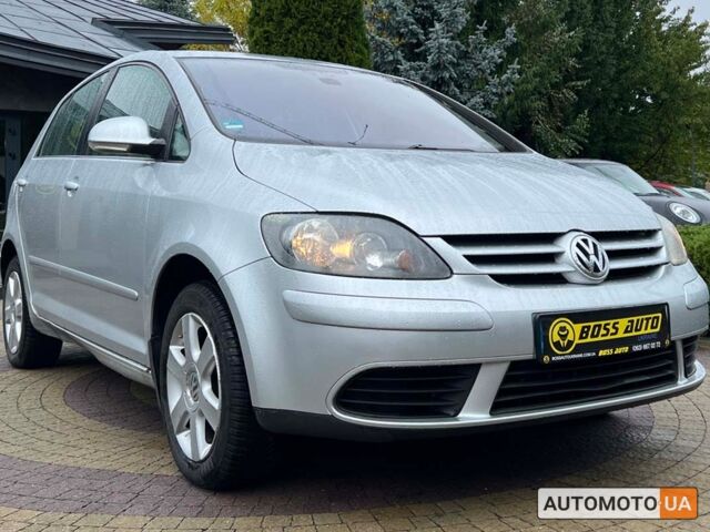 Серый Фольксваген Гольф Плюс, объемом двигателя 1.6 л и пробегом 237 тыс. км за 5499 $, фото 1 на Automoto.ua