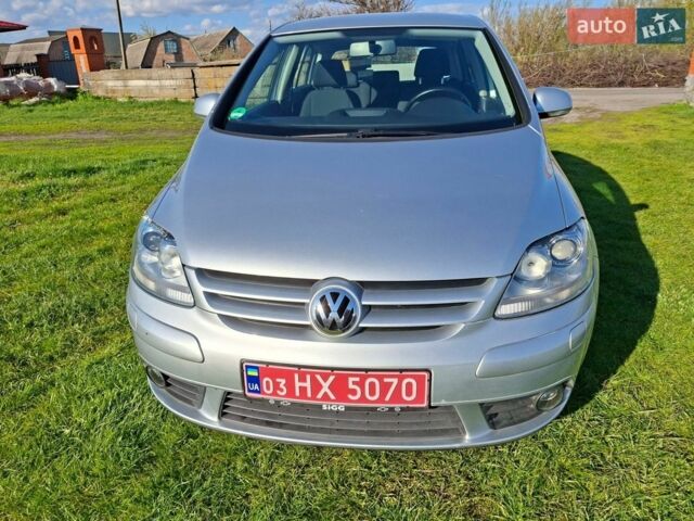 Сірий Фольксваген Golf Plus, об'ємом двигуна 1.6 л та пробігом 225 тис. км за 6900 $, фото 1 на Automoto.ua