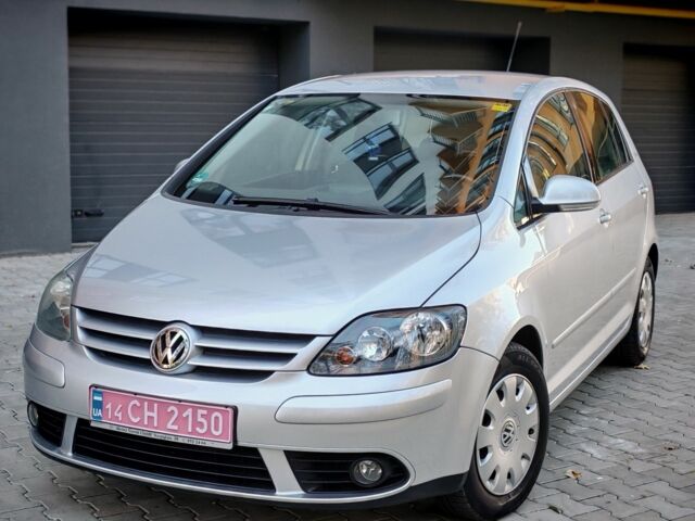 Серый Фольксваген Гольф Плюс, объемом двигателя 1.6 л и пробегом 181 тыс. км за 5499 $, фото 1 на Automoto.ua