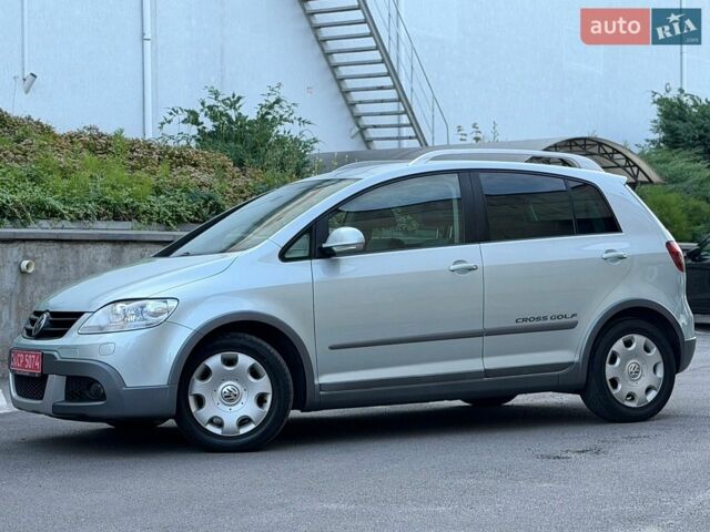 Сірий Фольксваген Golf Plus, об'ємом двигуна 1.6 л та пробігом 171 тис. км за 8650 $, фото 1 на Automoto.ua