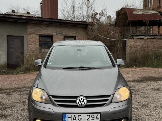 Серый Фольксваген Гольф Плюс, объемом двигателя 1.9 л и пробегом 310 тыс. км за 3100 $, фото 1 на Automoto.ua