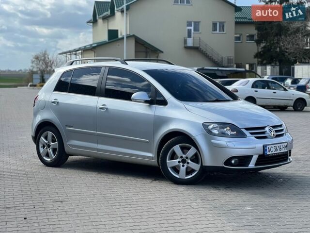 Сірий Фольксваген Golf Plus, об'ємом двигуна 1.6 л та пробігом 133 тис. км за 7300 $, фото 1 на Automoto.ua