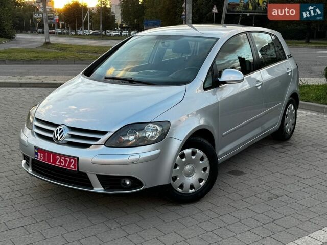 Сірий Фольксваген Golf Plus, об'ємом двигуна 1.6 л та пробігом 226 тис. км за 5500 $, фото 1 на Automoto.ua