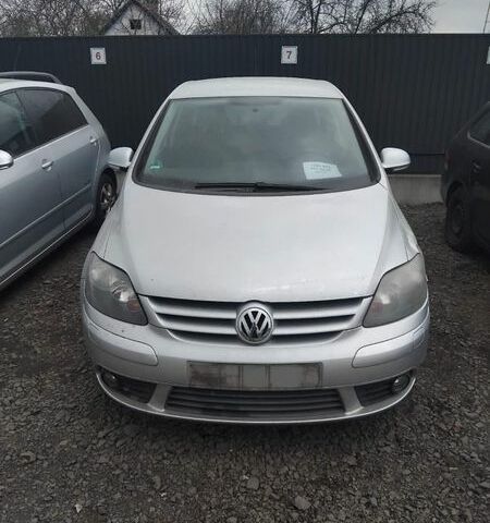 Серый Фольксваген Гольф Плюс, объемом двигателя 0 л и пробегом 180 тыс. км за 3999 $, фото 1 на Automoto.ua