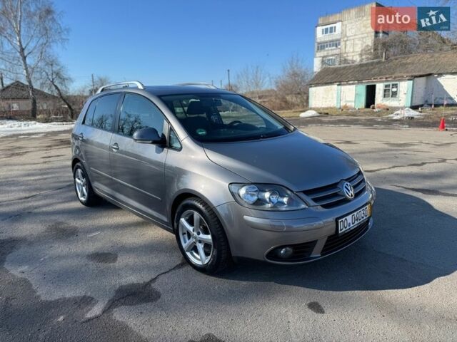 Серый Фольксваген Гольф Плюс, объемом двигателя 1.4 л и пробегом 219 тыс. км за 6700 $, фото 1 на Automoto.ua