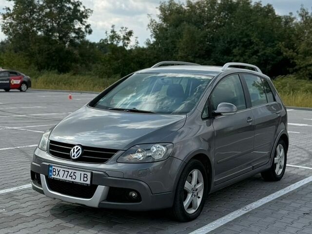 Сірий Фольксваген Golf Plus, об'ємом двигуна 1.4 л та пробігом 211 тис. км за 5950 $, фото 1 на Automoto.ua