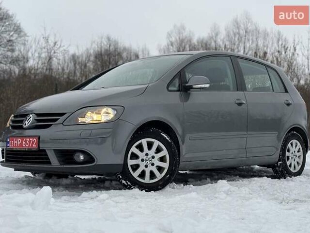 Сірий Фольксваген Golf Plus, об'ємом двигуна 1.6 л та пробігом 185 тис. км за 6290 $, фото 1 на Automoto.ua