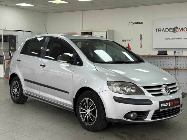 Сірий Фольксваген Golf Plus, об'ємом двигуна 1.6 л та пробігом 283 тис. км за 5490 $, фото 1 на Automoto.ua